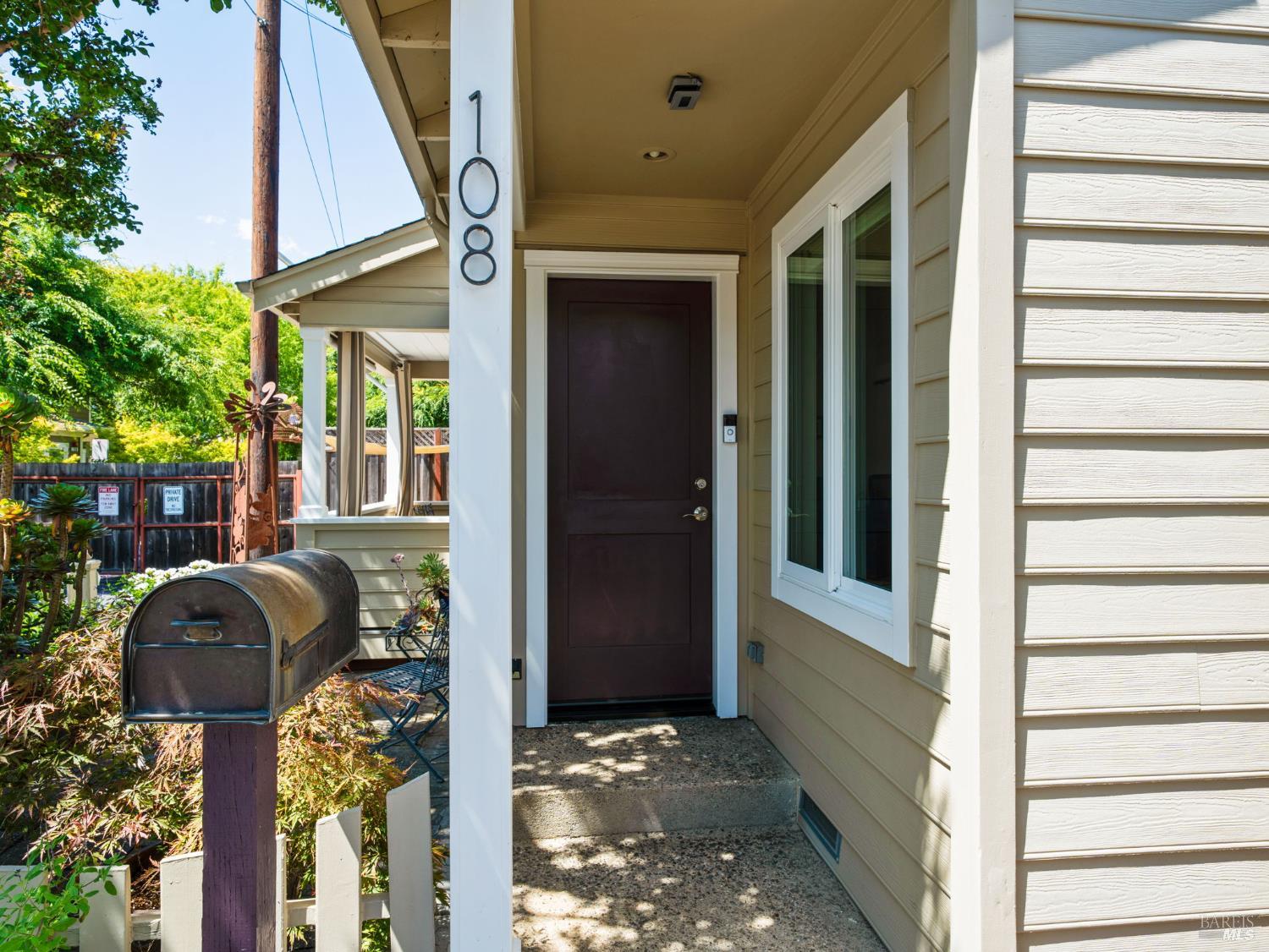 108 Marion Ln