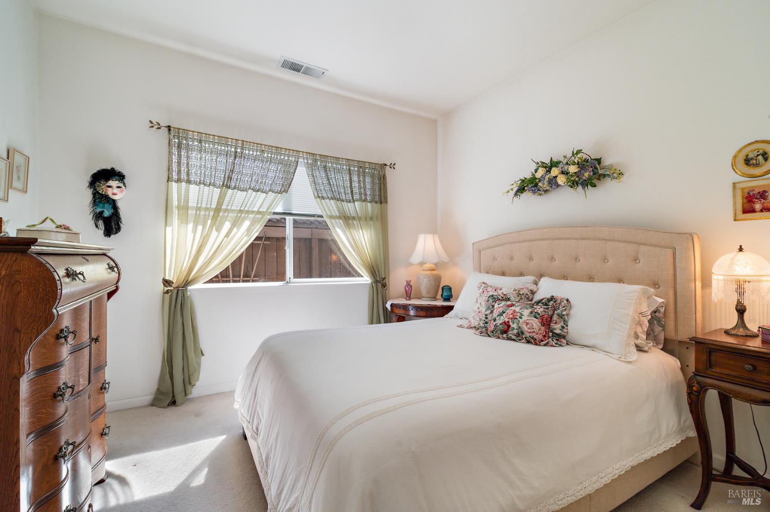 717 Rosemary Clooney Ct