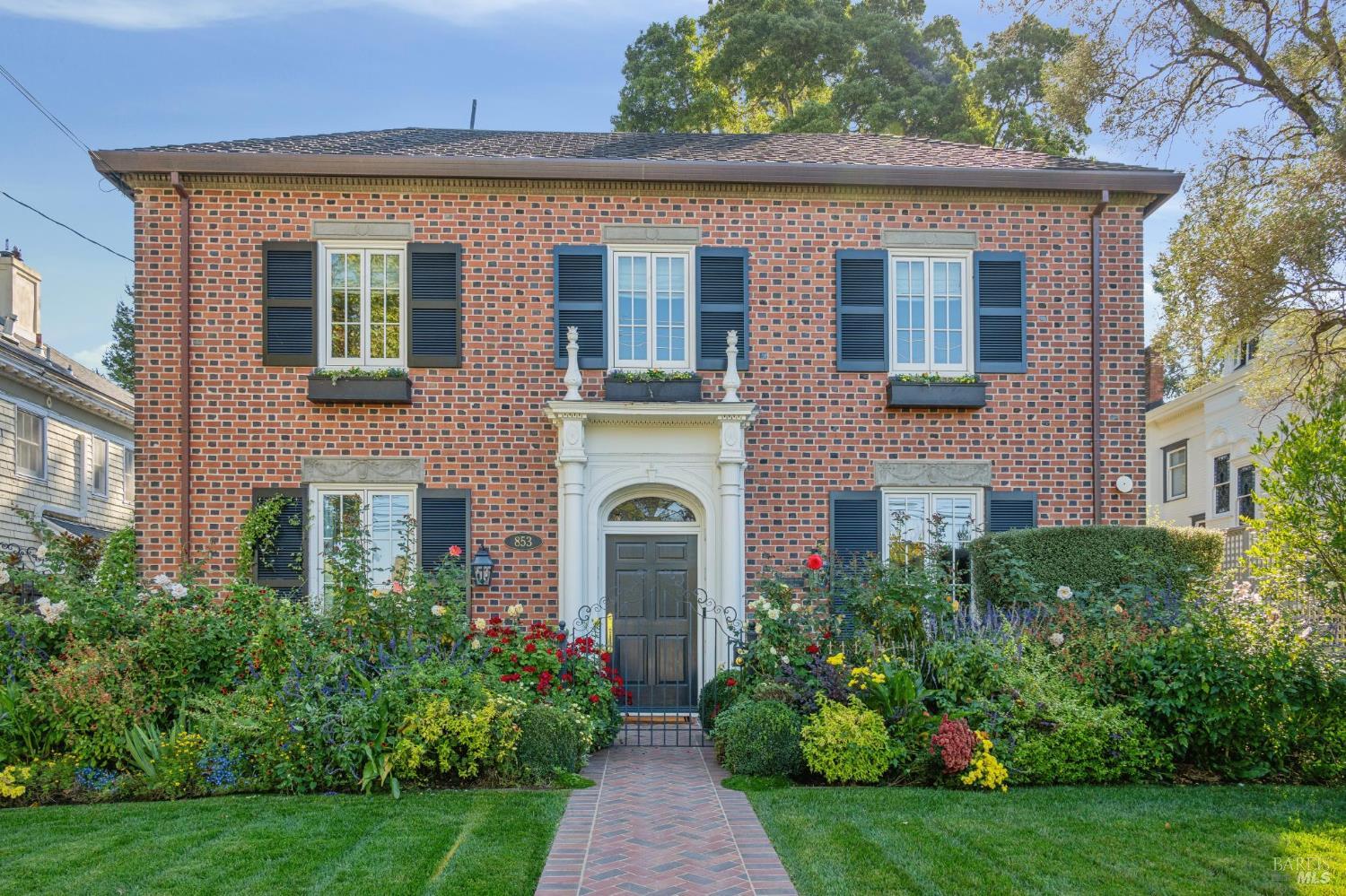 853 D Street Petaluma Ca 94952 326033617