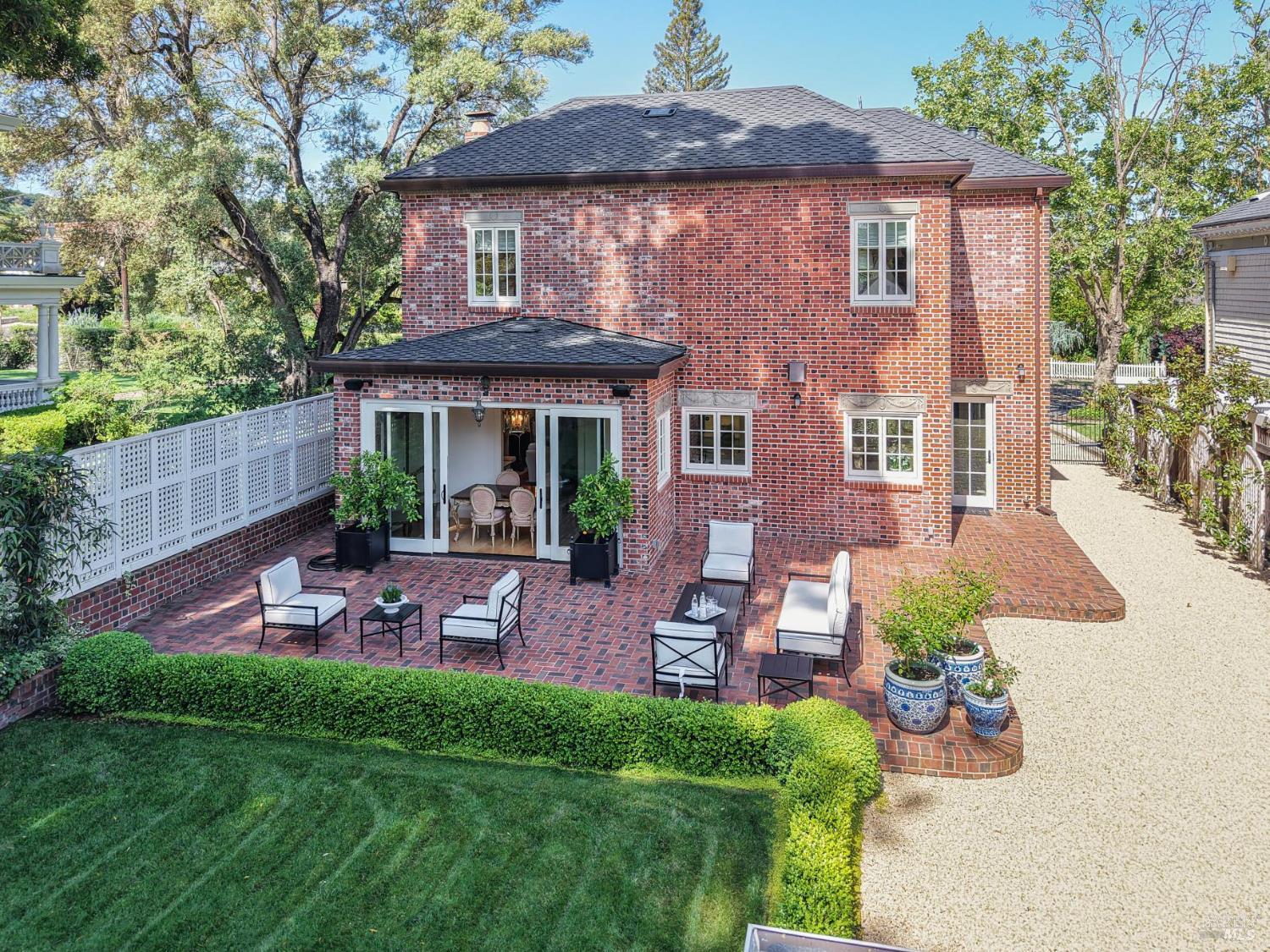 853 D Street