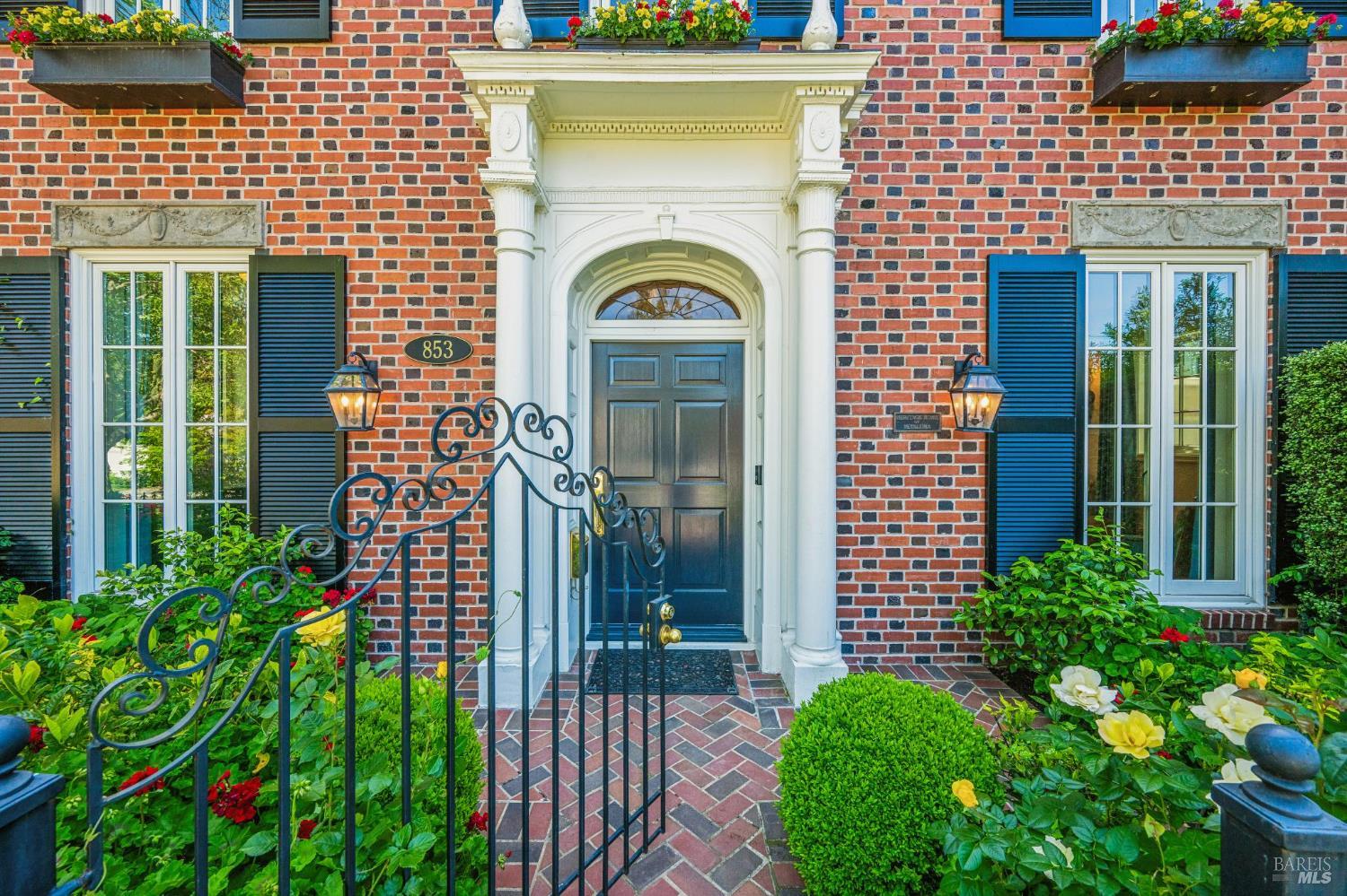 853 D Street