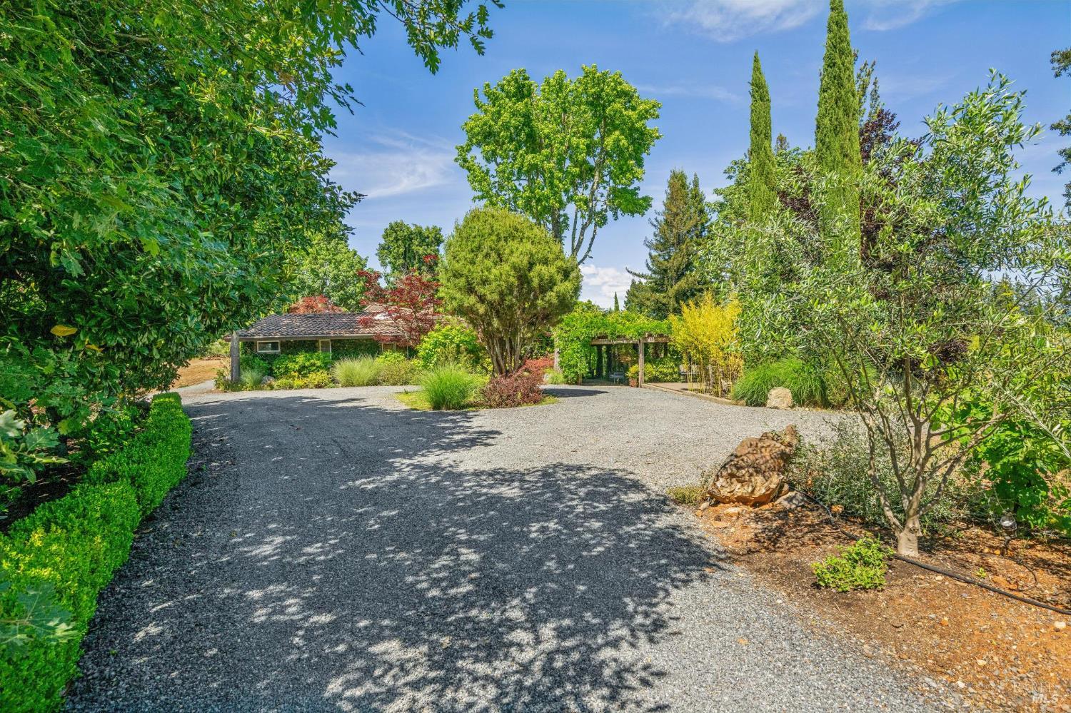 1633 Dry Creek Road