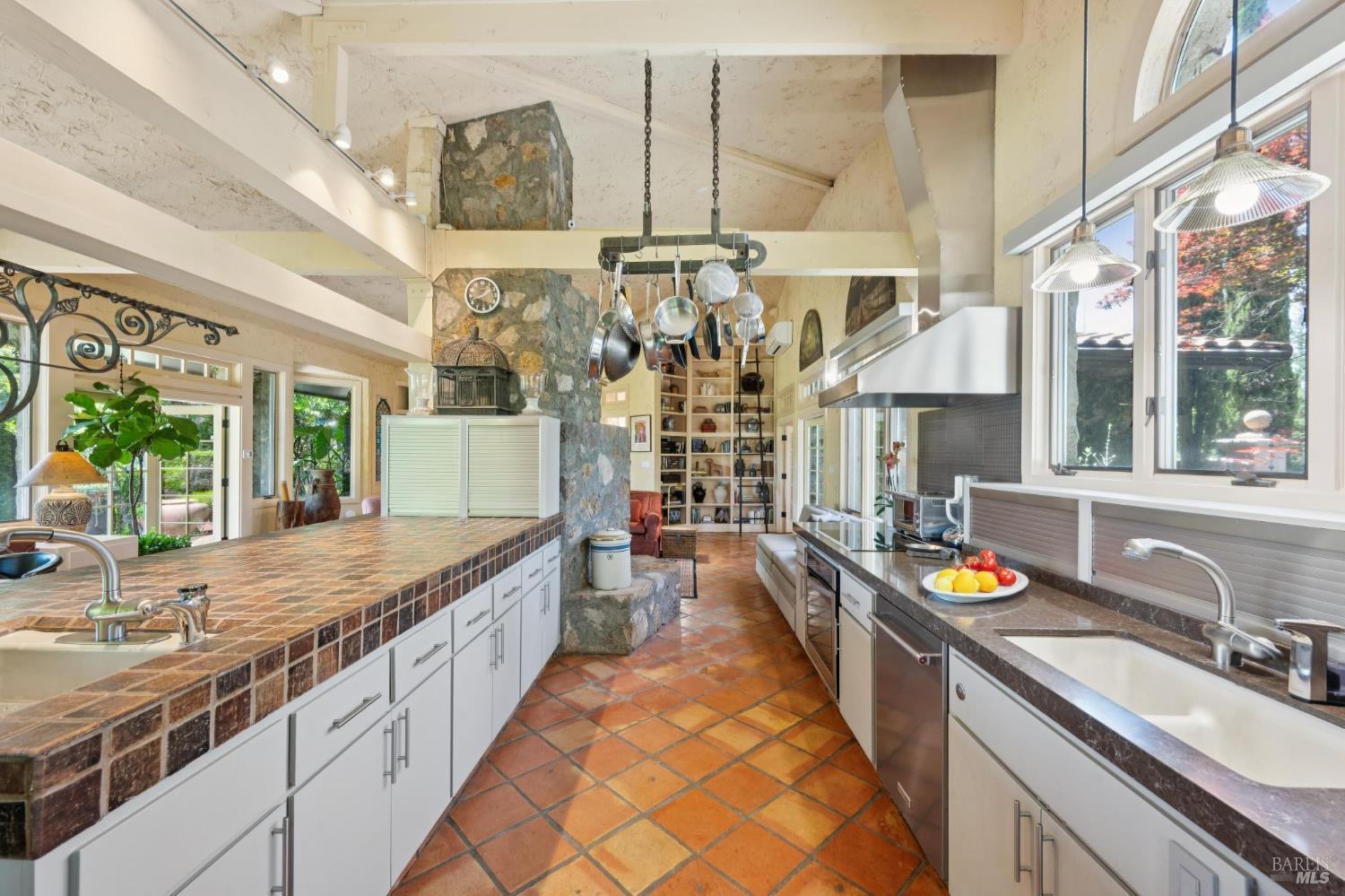 1633 Dry Creek Road
