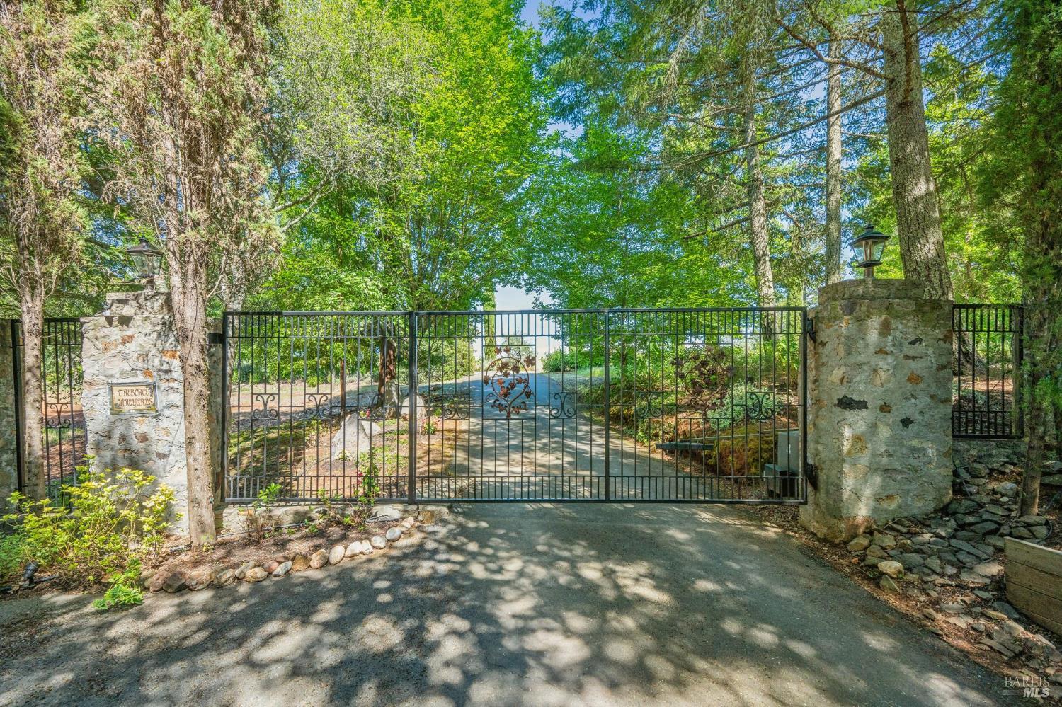 1633 Dry Creek Road