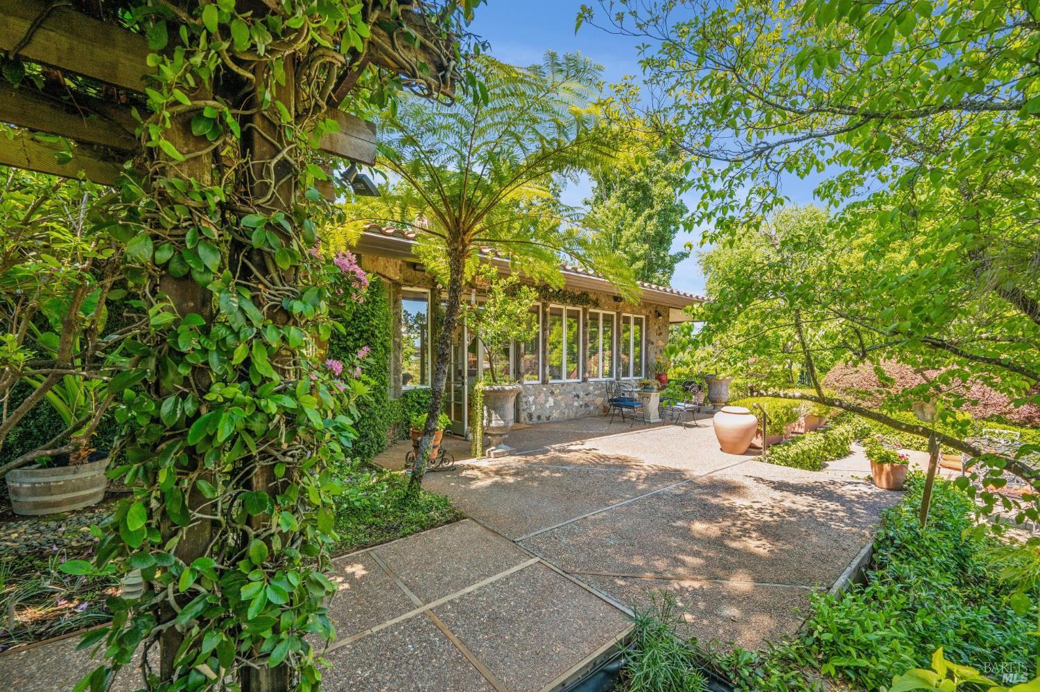 1633 Dry Creek Road