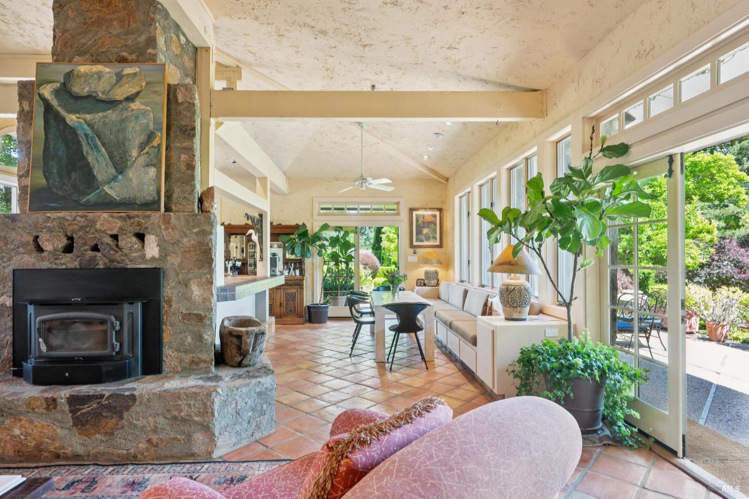 1633 Dry Creek Road