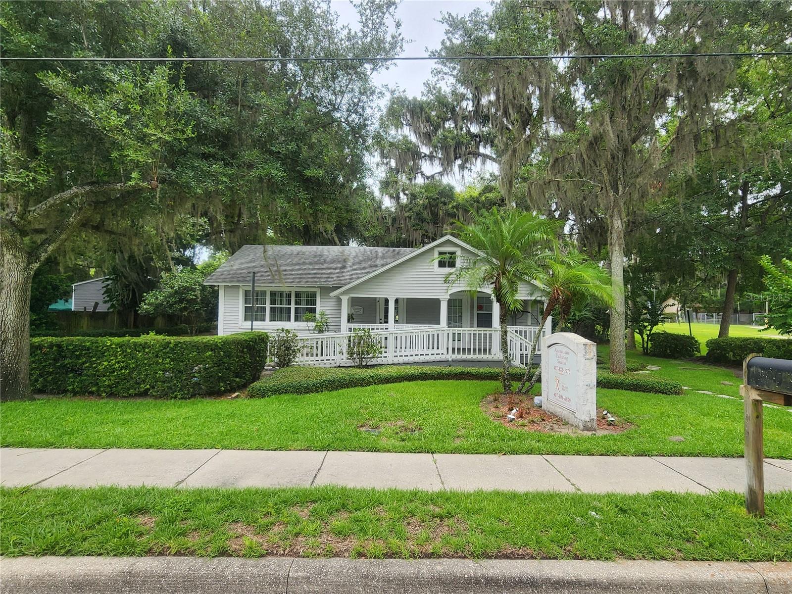 227 S HIGHLAND AVE