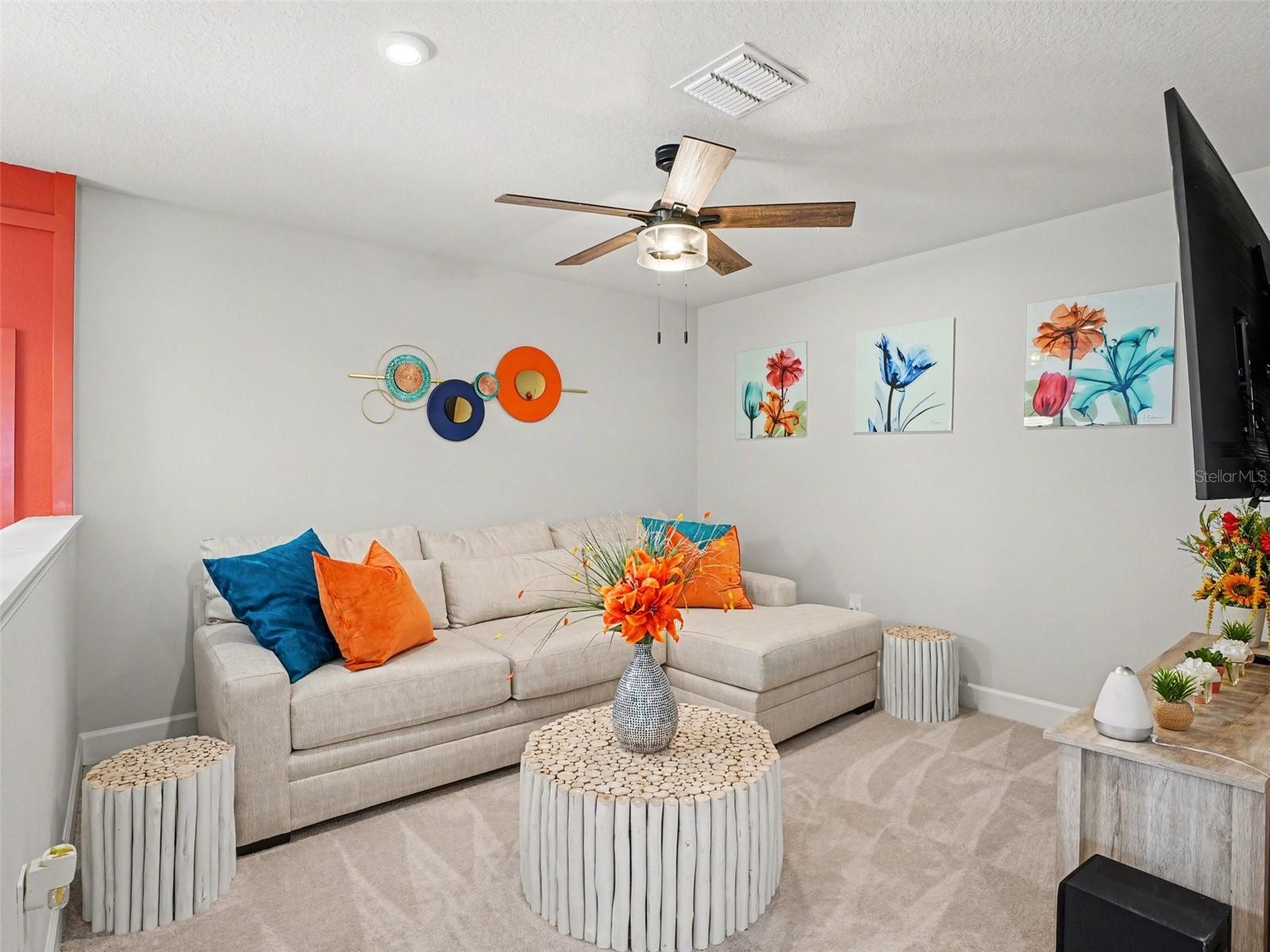 608 ROMINGER LOOP