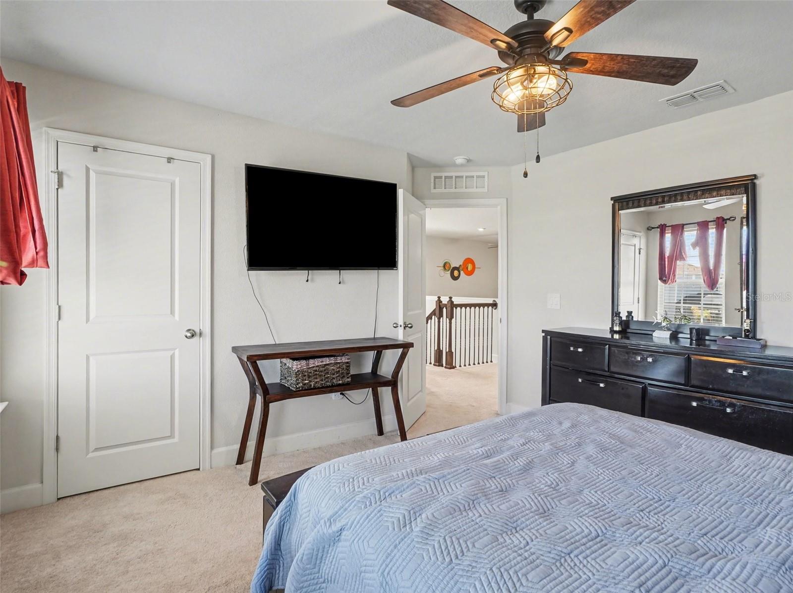 608 ROMINGER LOOP