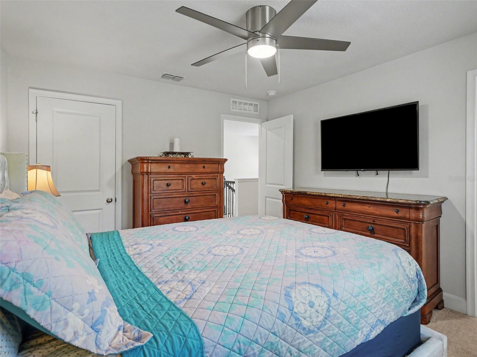 608 ROMINGER LOOP