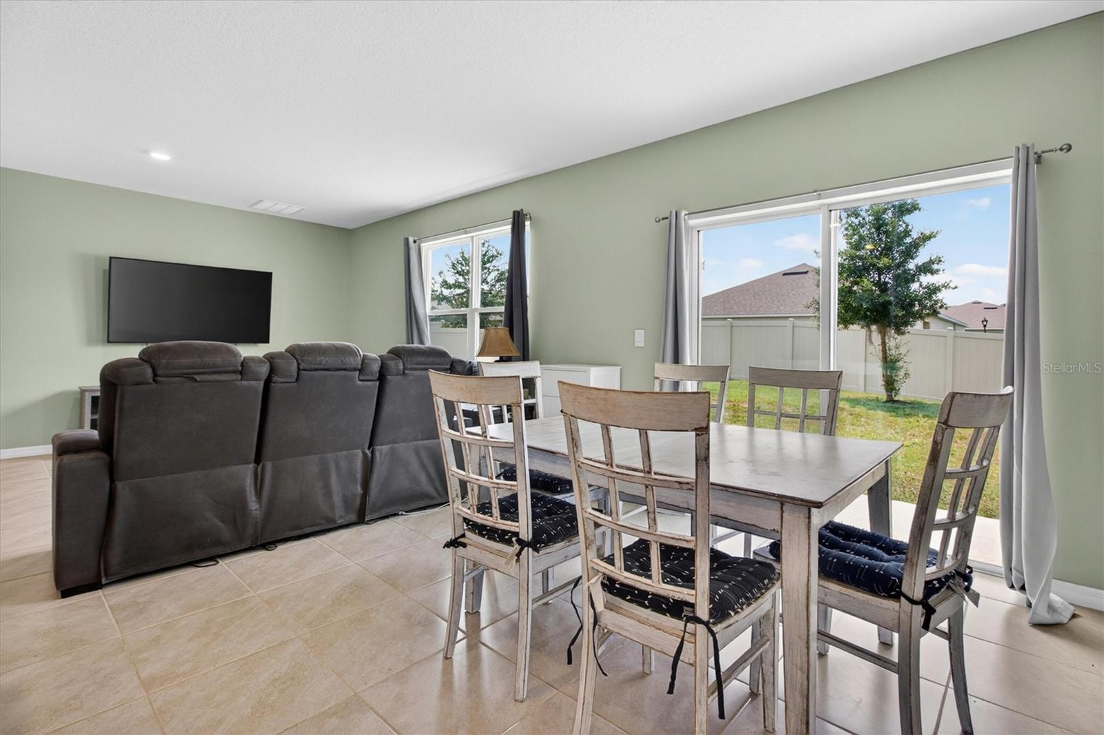 11112 AMBER RIDGE DR