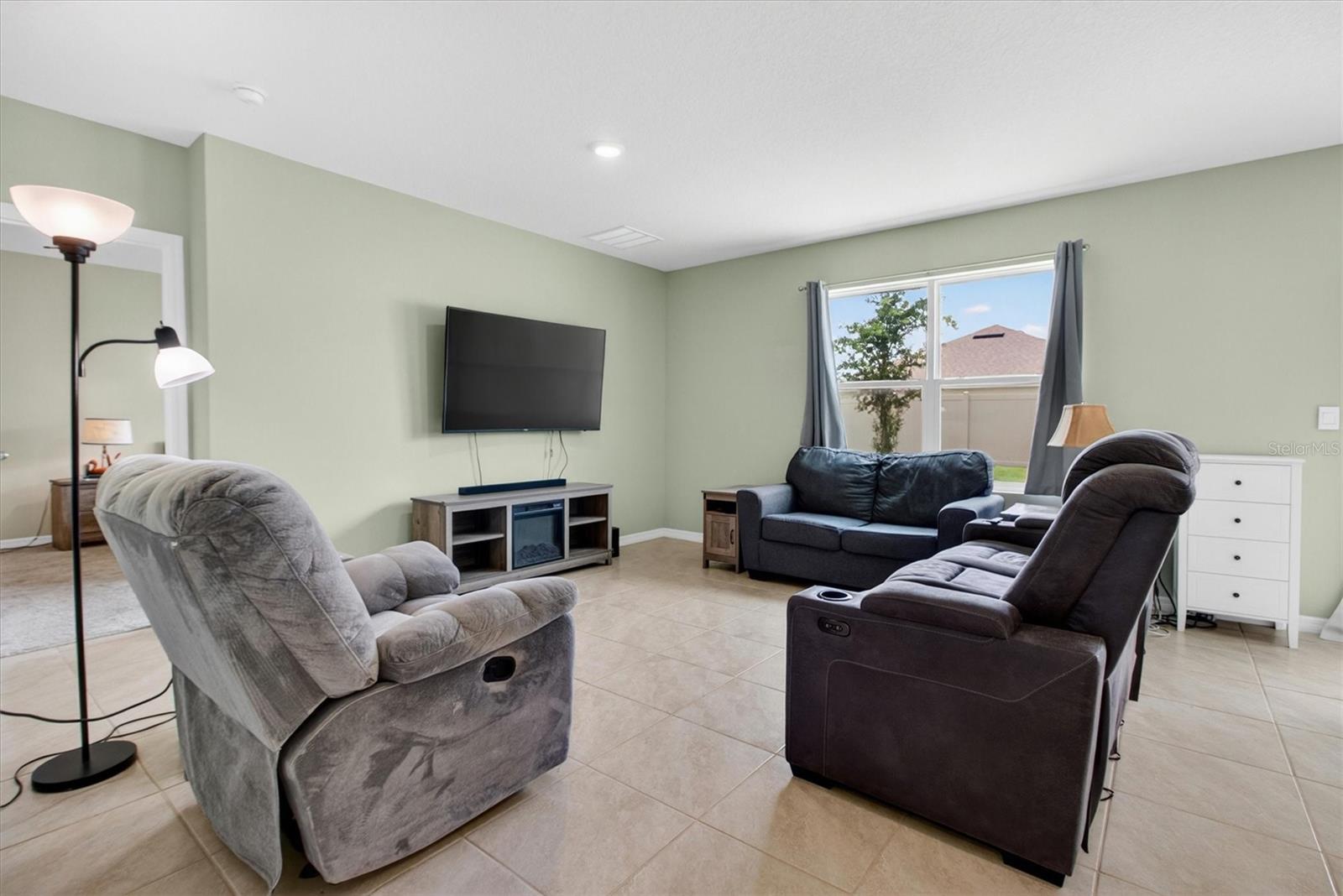 11112 AMBER RIDGE DR