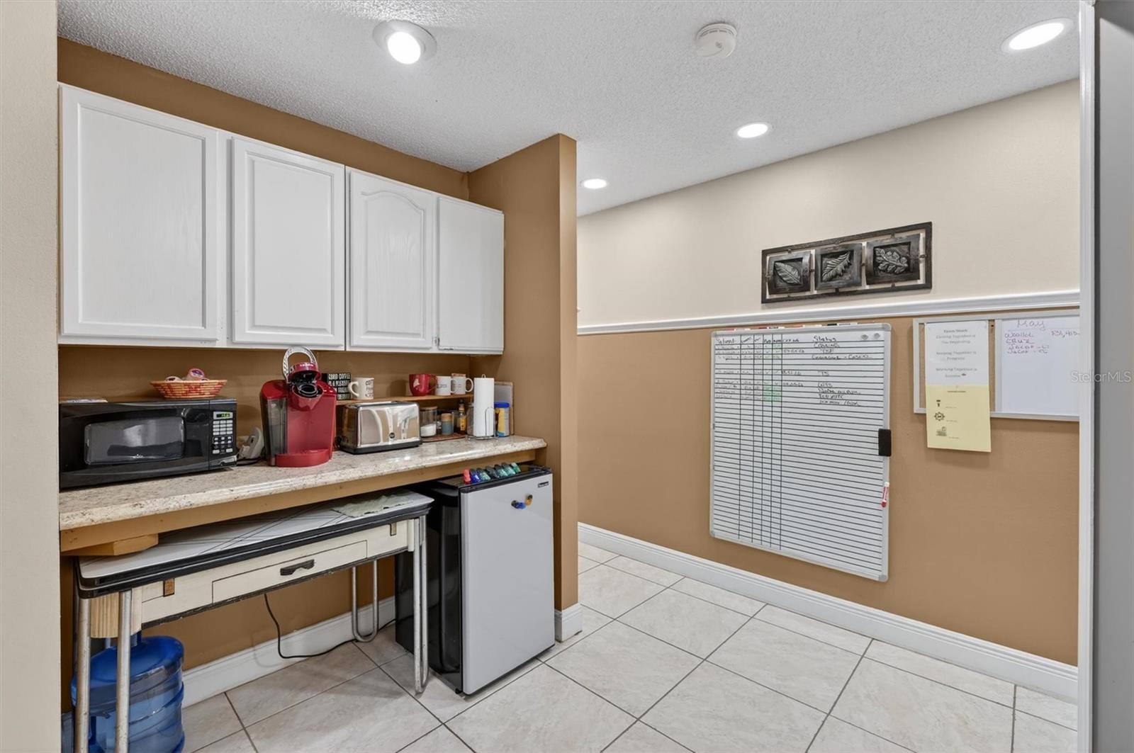 7 W MAIN ST #12-14