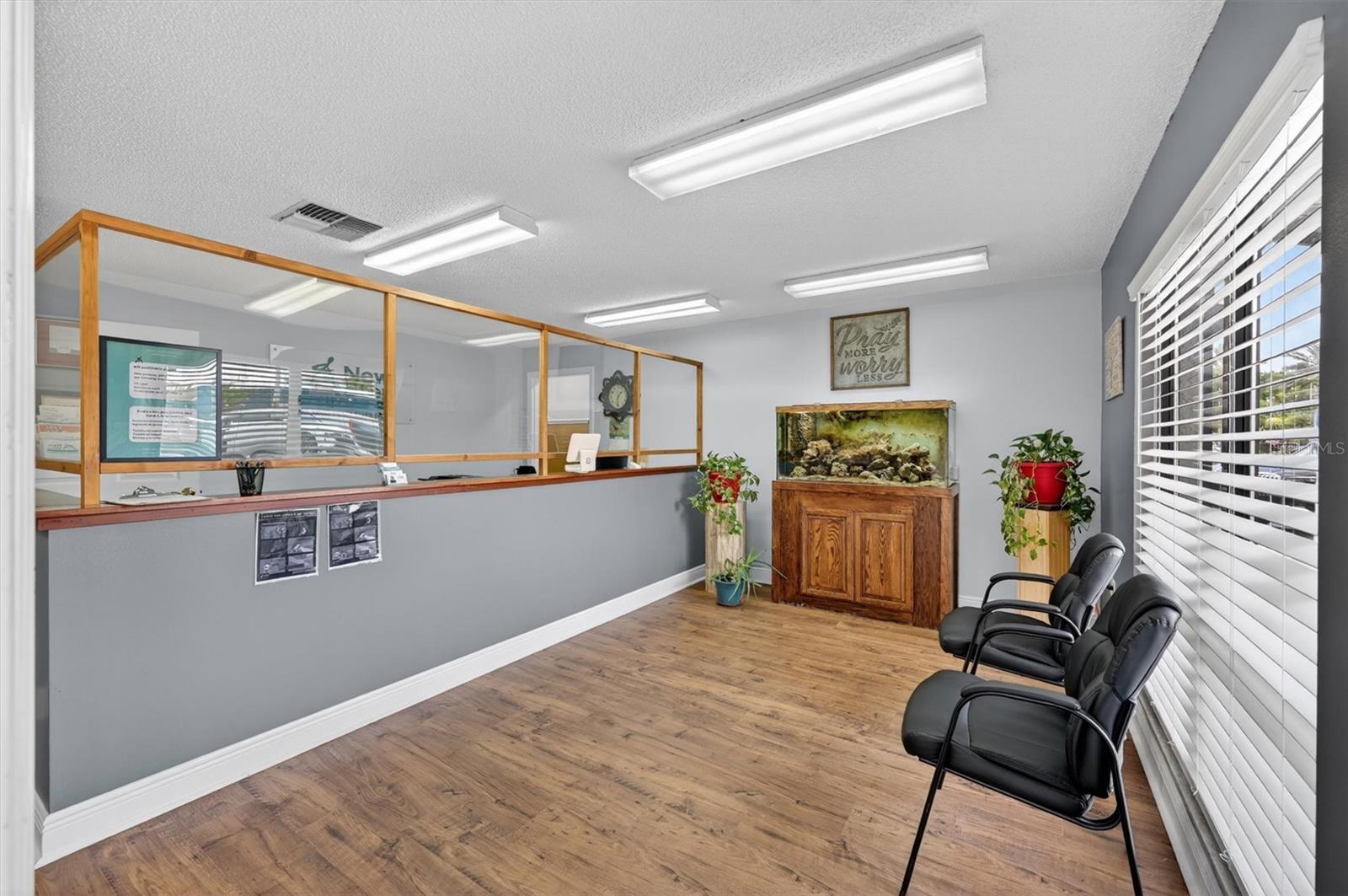 7 W MAIN ST #12-14