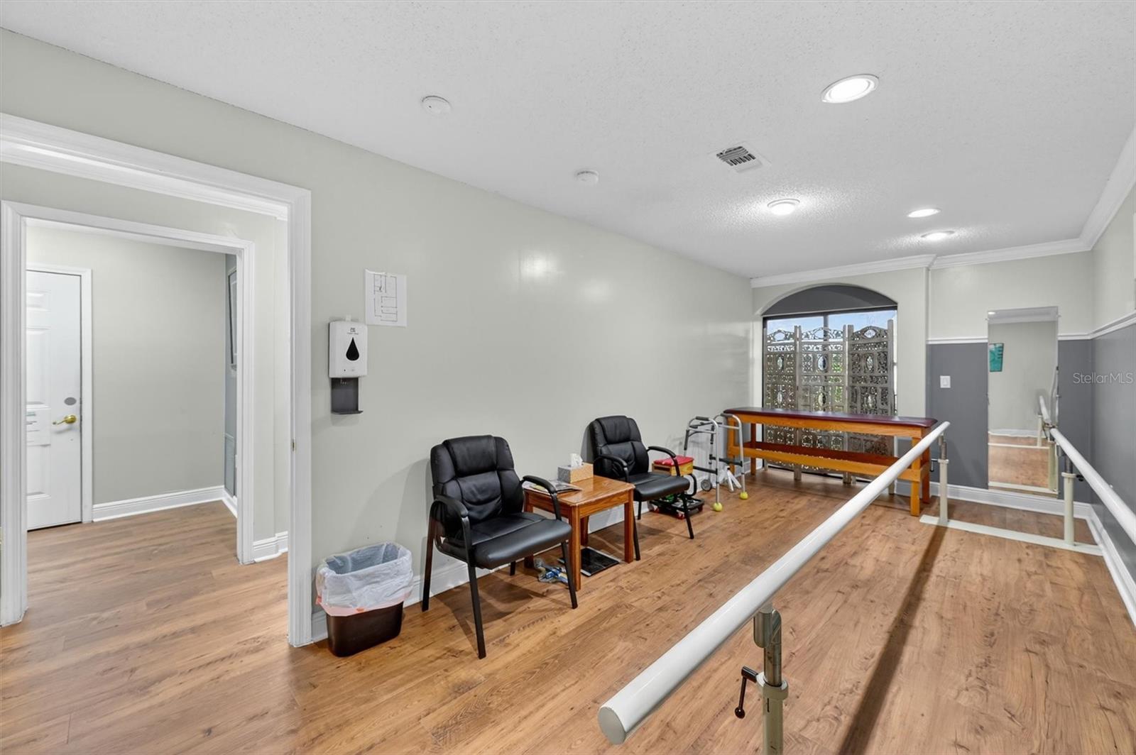 7 W MAIN ST #12-14