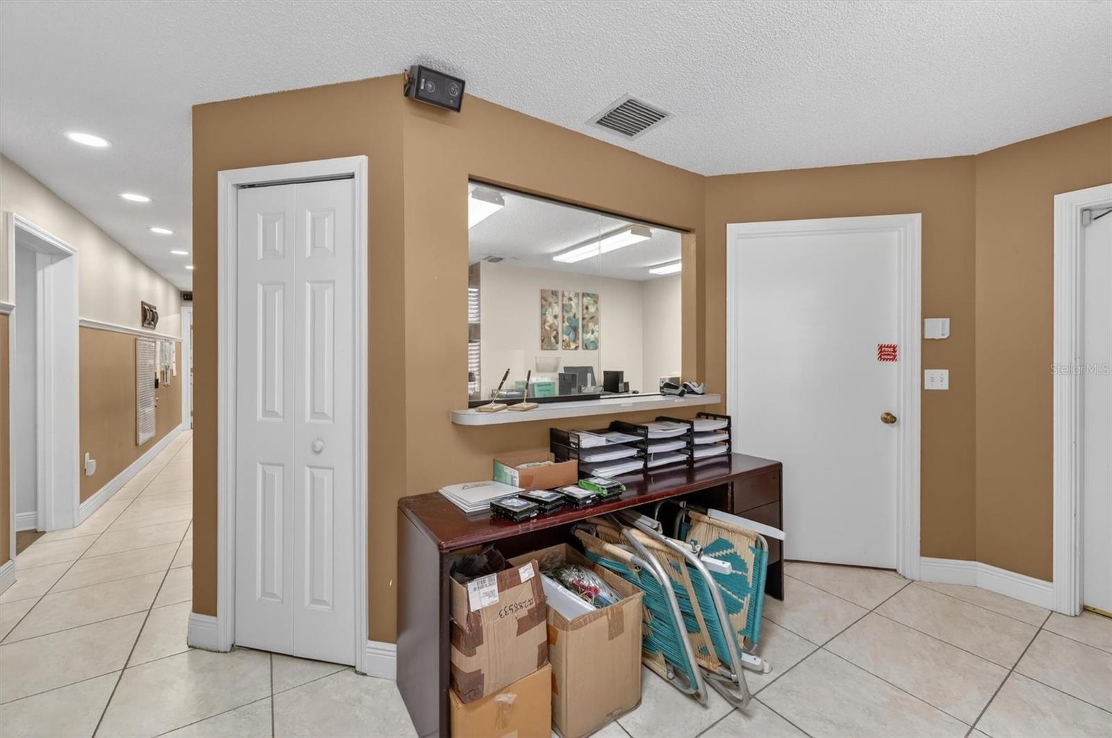 7 W MAIN ST #12-14