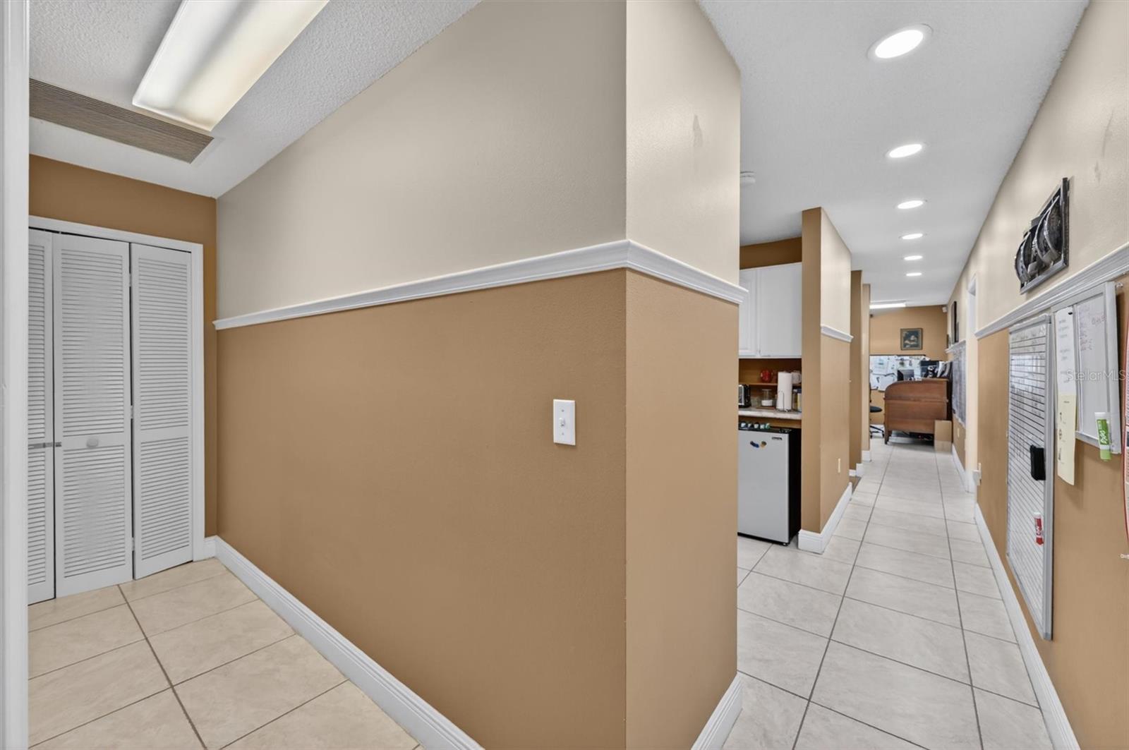 7 W MAIN ST #12-14