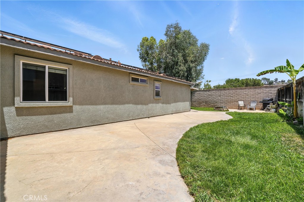23885 Cheyenne Canyon Drive