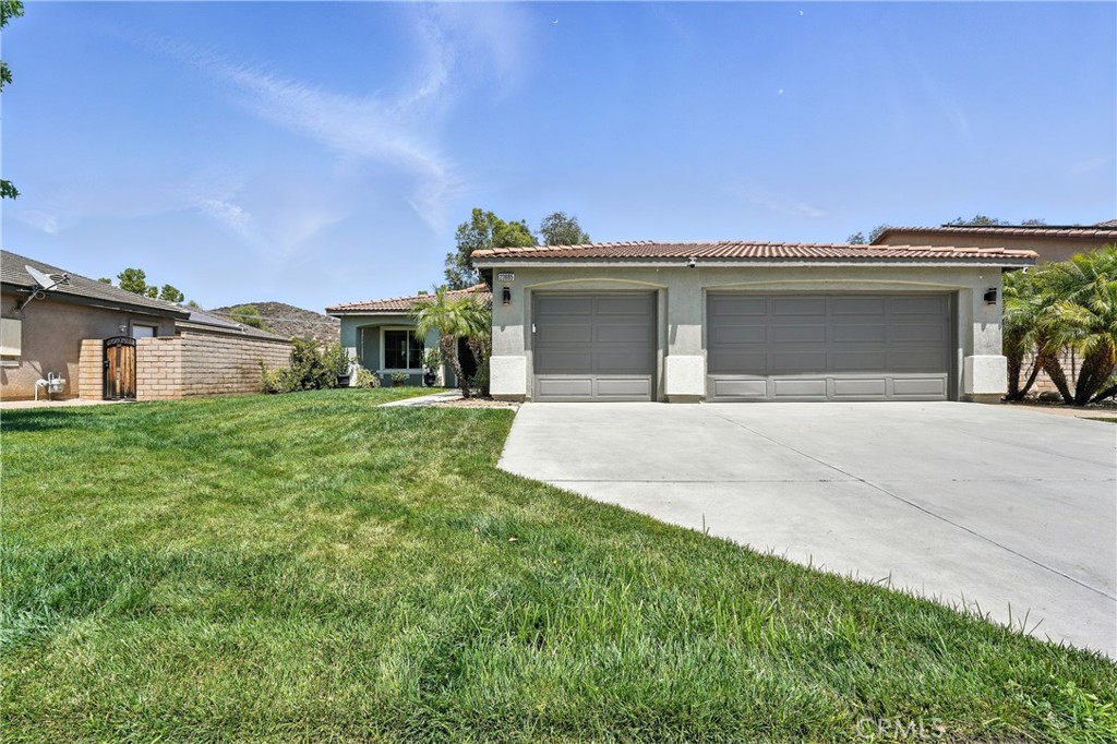 23885 Cheyenne Canyon Drive