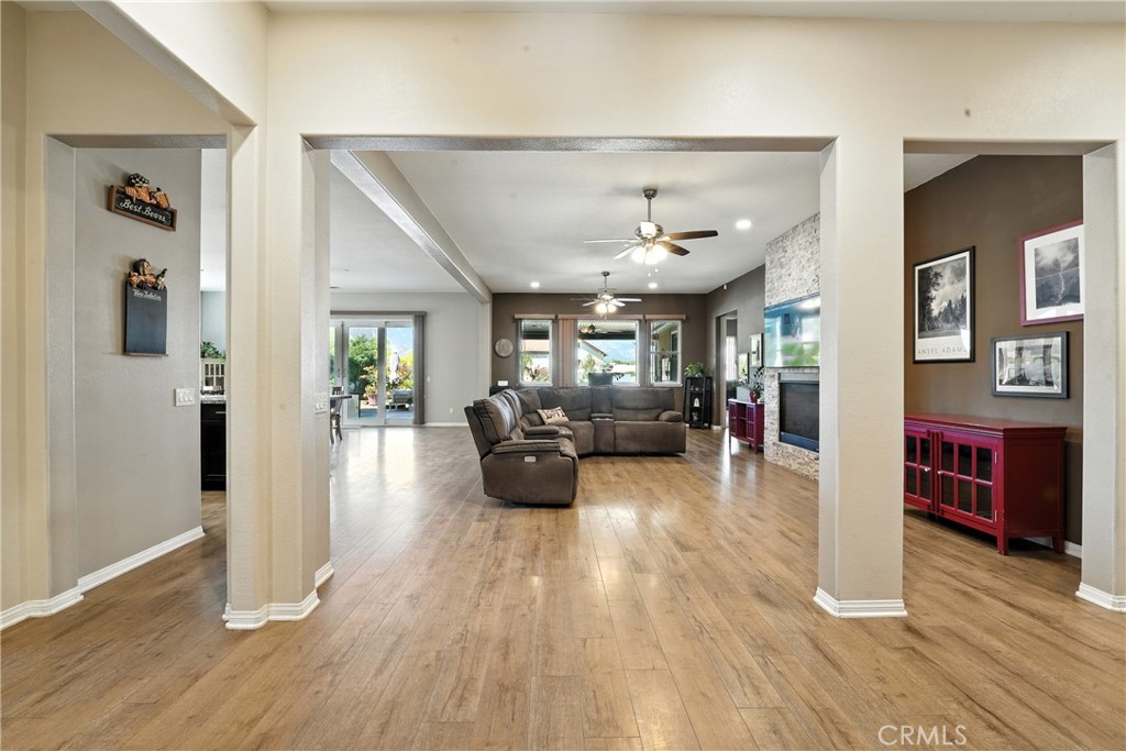 34899 Orange Street