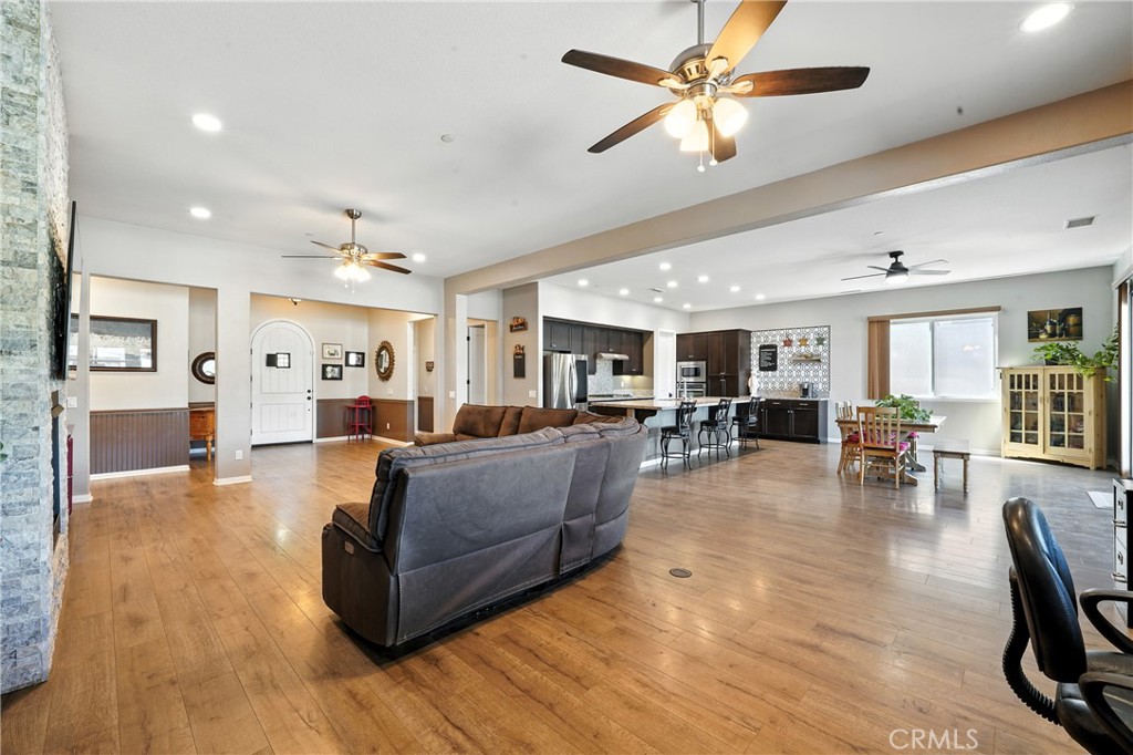 34899 Orange Street