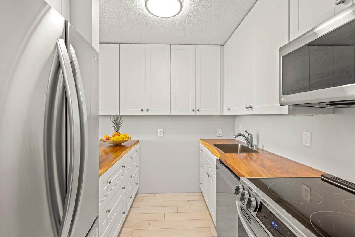 3-3400 KUHIO HWY A101