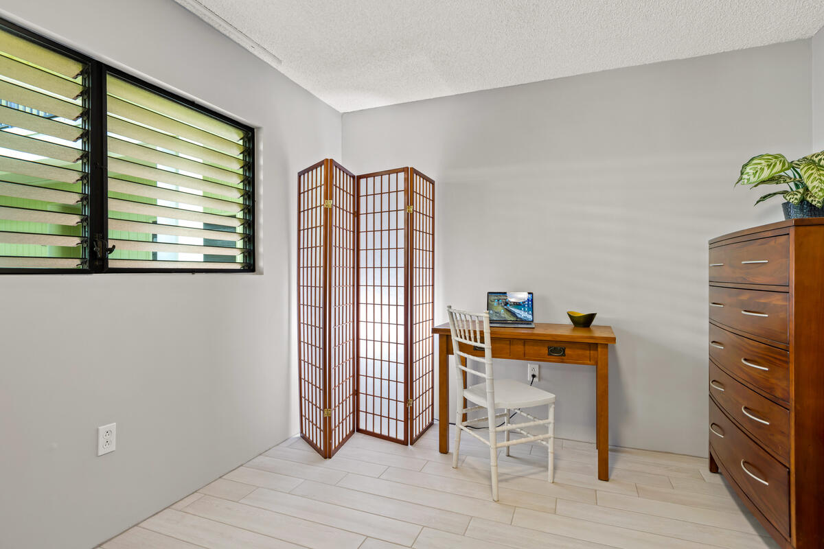 3-3400 KUHIO HWY A101