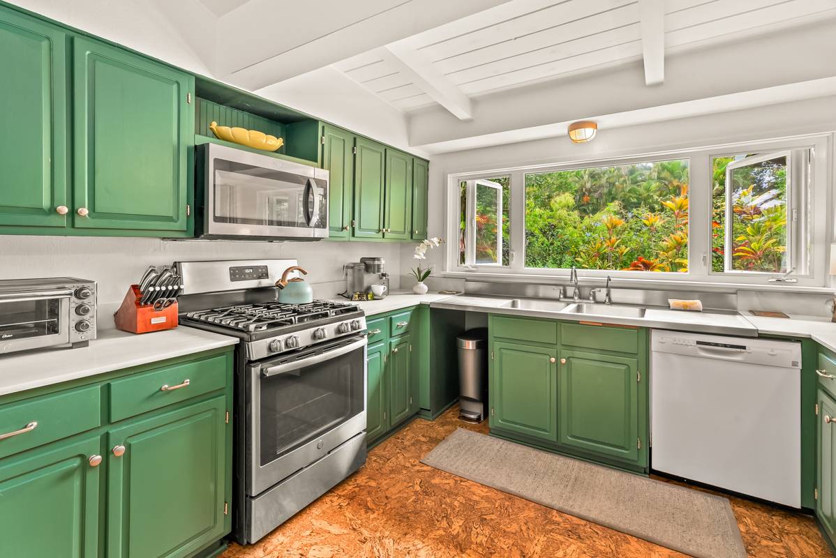 3807 HAULANI PL