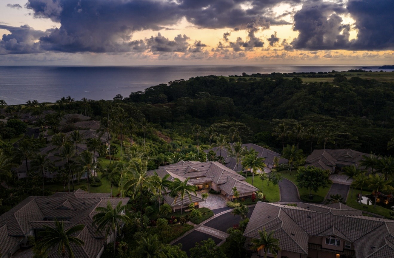 4100 QUEEN EMMA'S DR 21