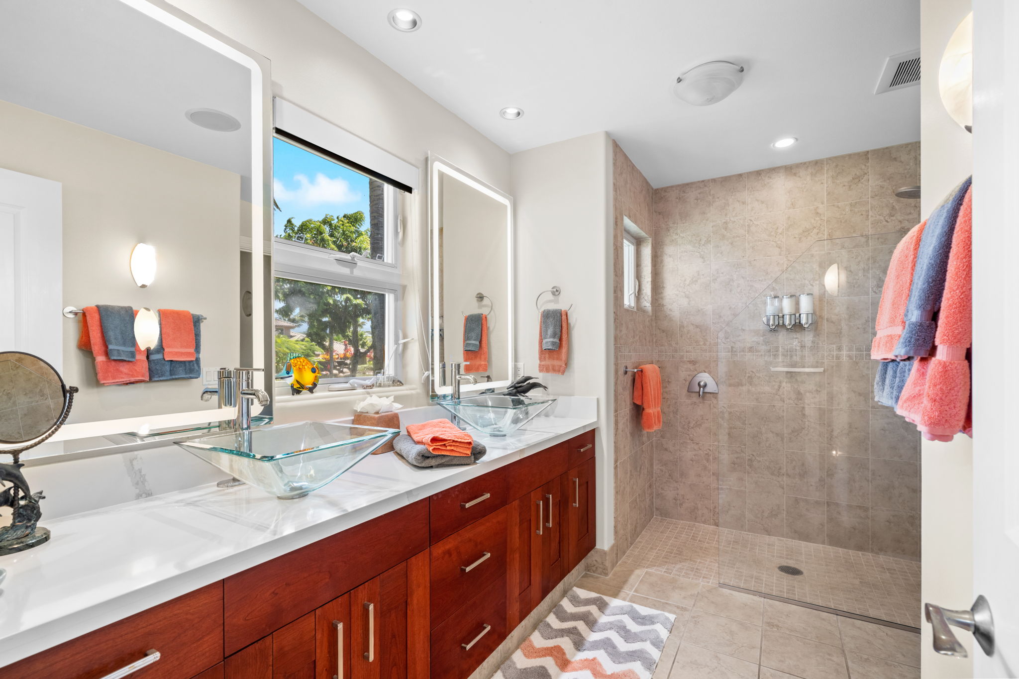 4100 QUEEN EMMA'S DR 21