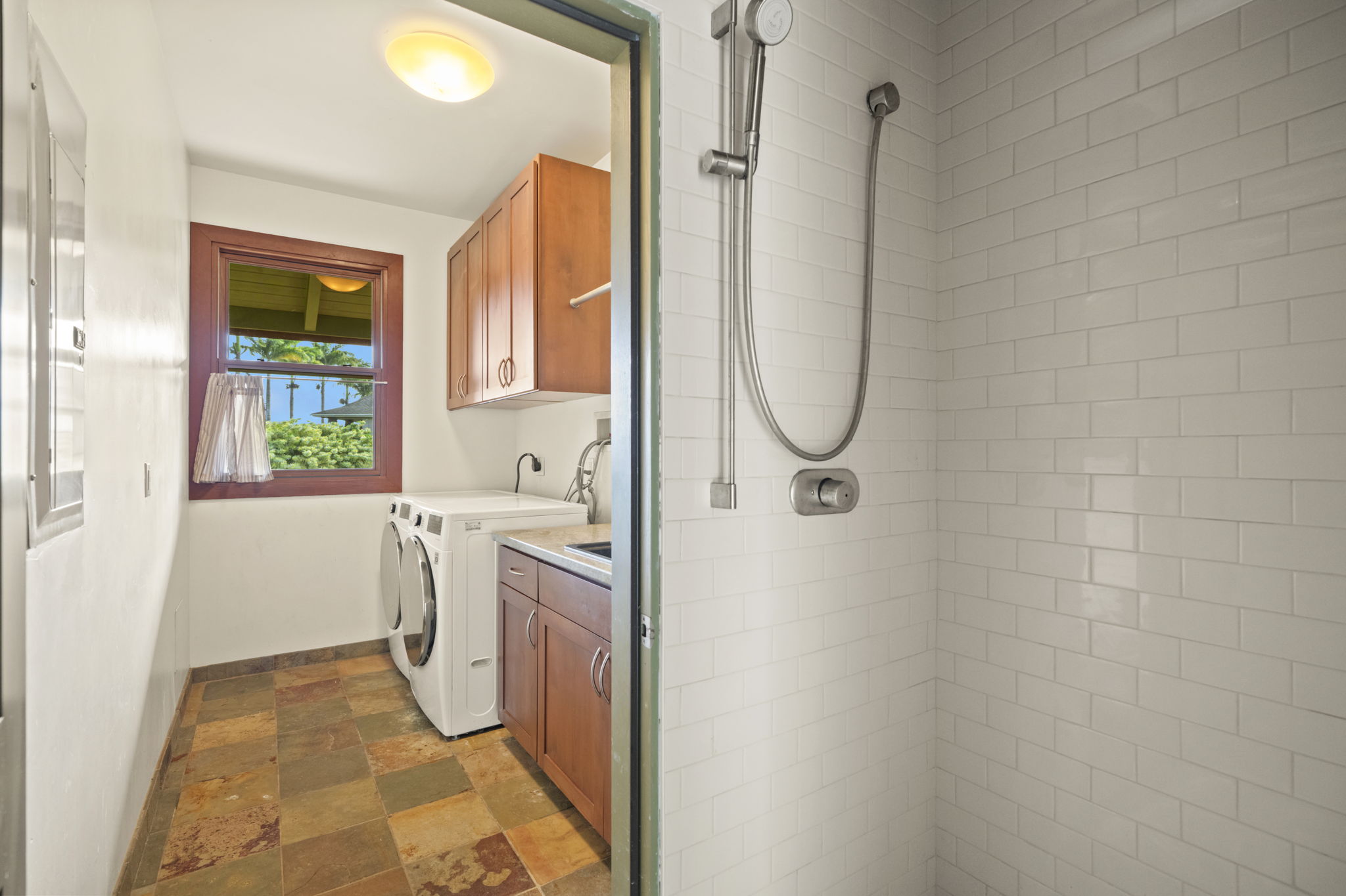 4471-G ANINI VISTA DR