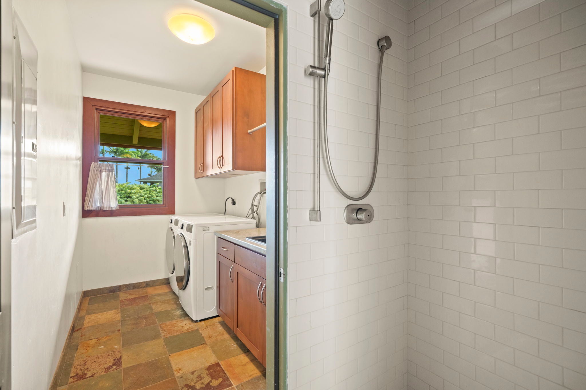 4471-G ANINI VISTA DR