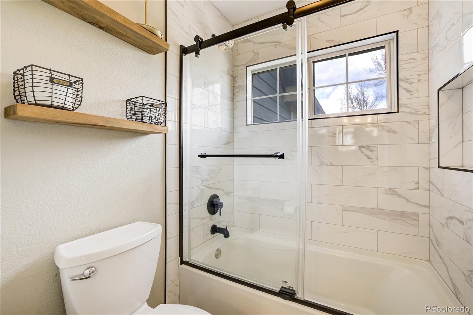 19135 E Custer Avenue