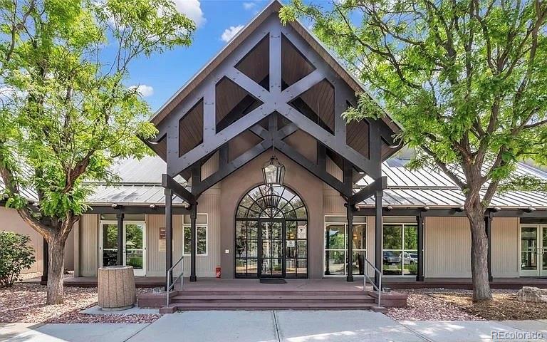 19135 E Custer Avenue