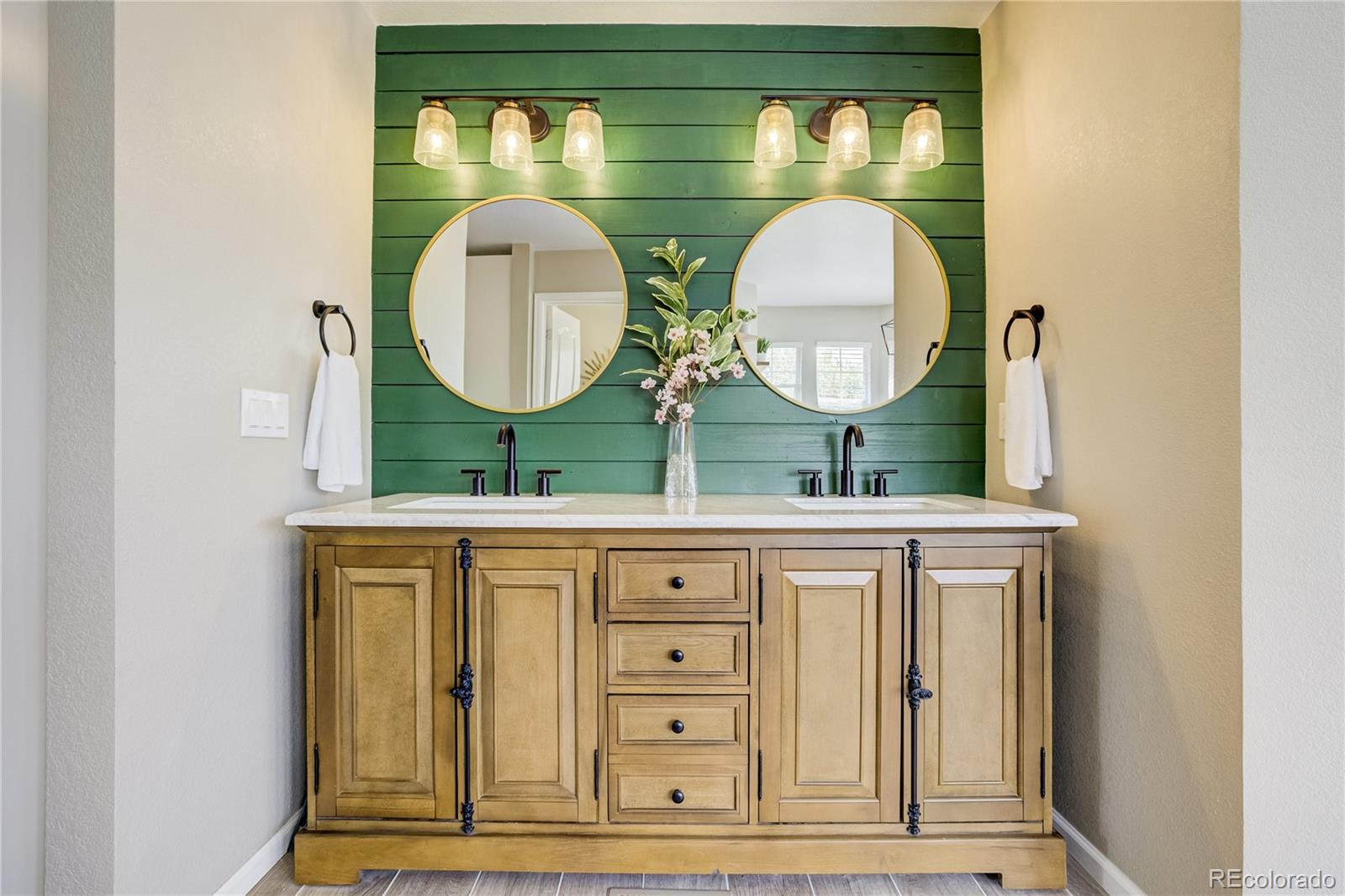 19135 E Custer Avenue