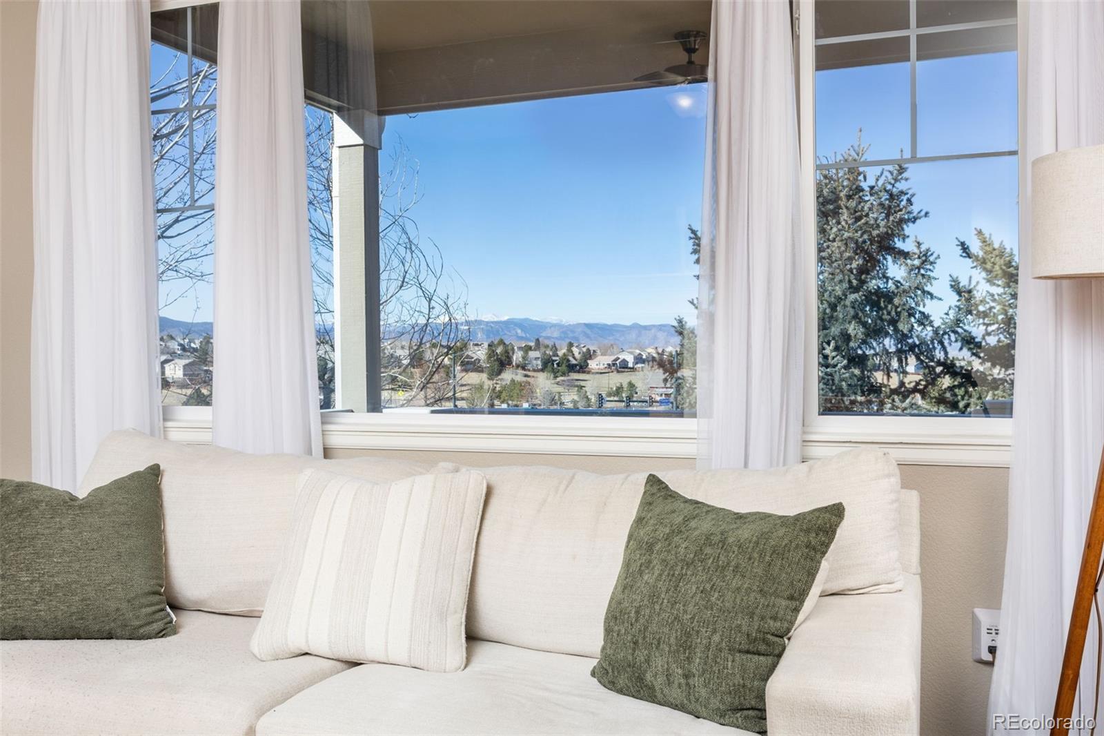 2477 Bellavista Street