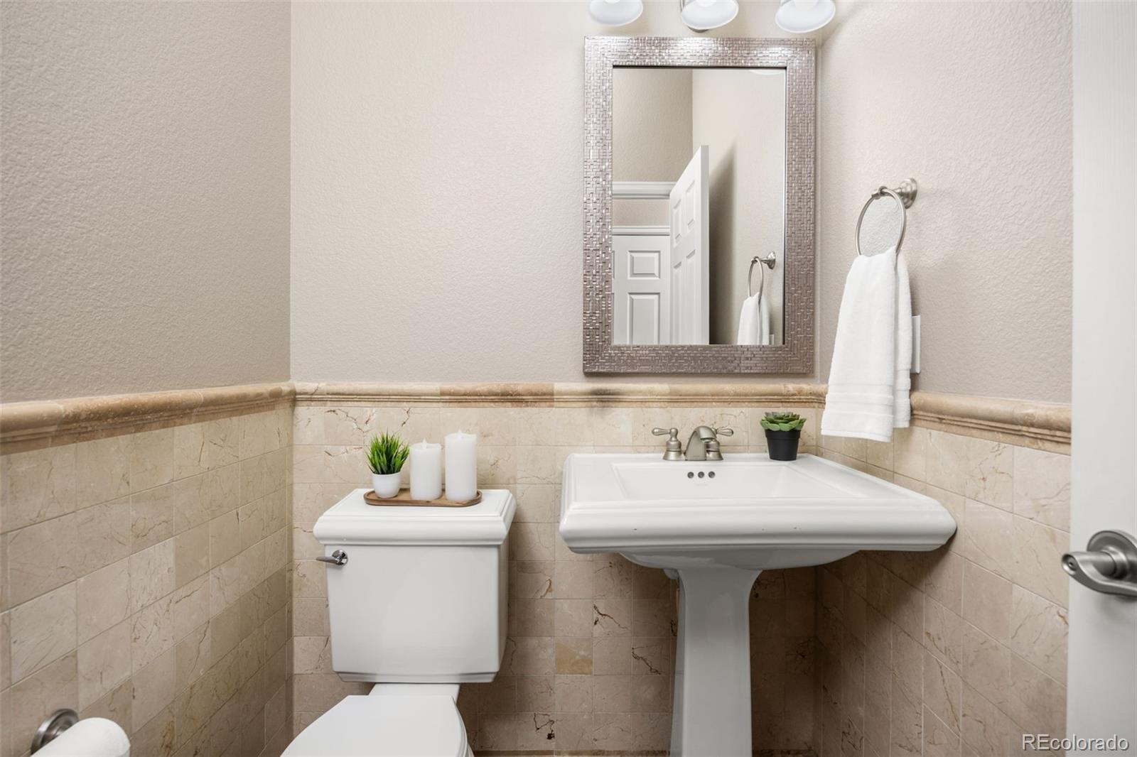 2477 Bellavista Street