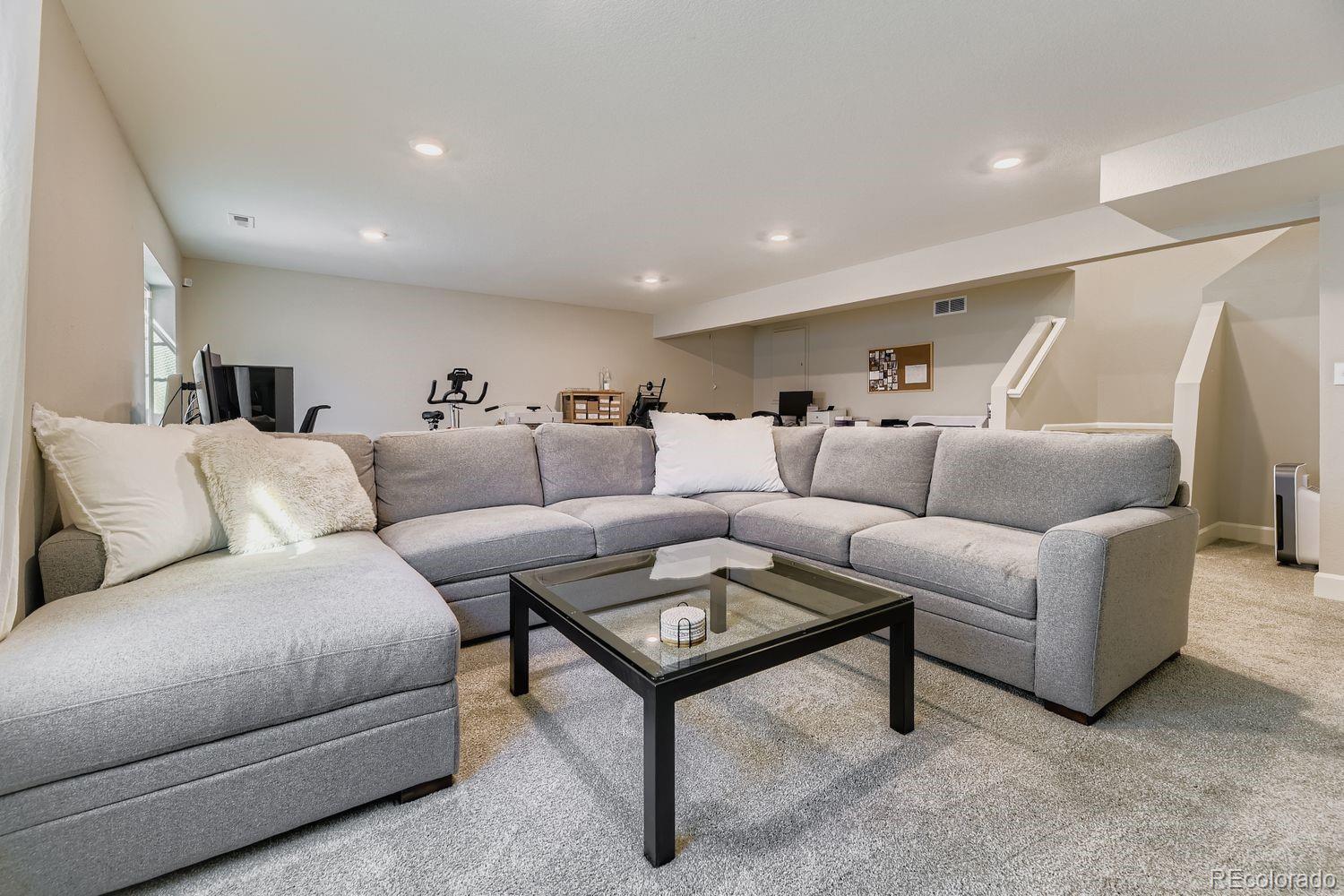 6187 Dapplegray Street