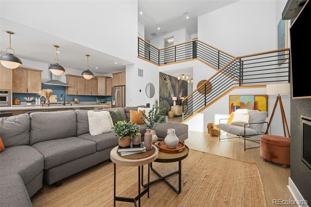 5708 Palmia Lane