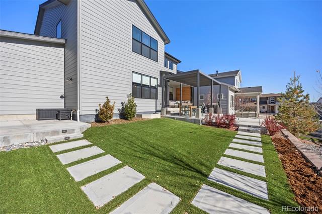 5708 Palmia Lane