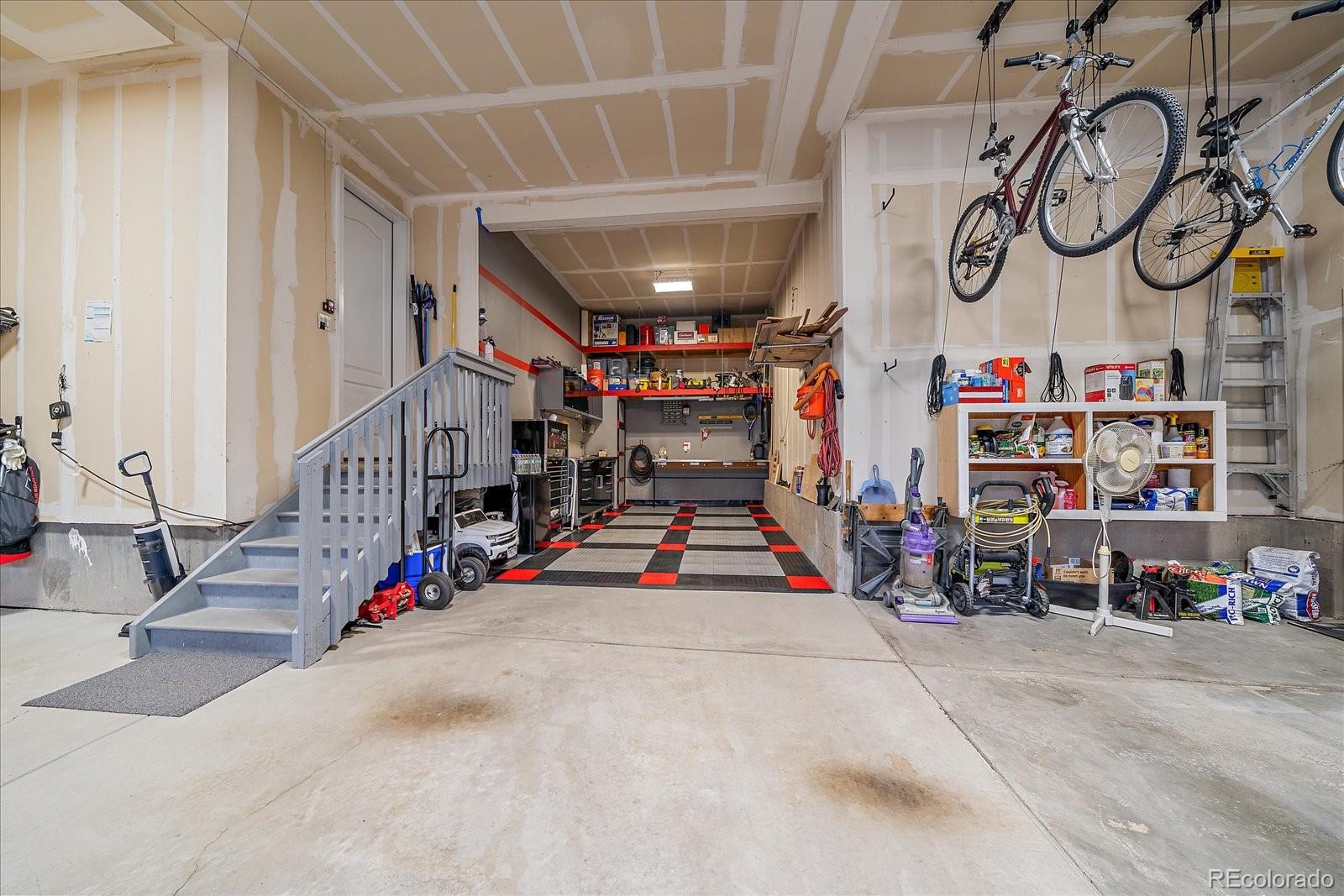 15201 Yellowthroat Street