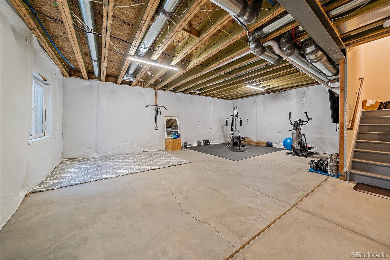 15201 Yellowthroat Street