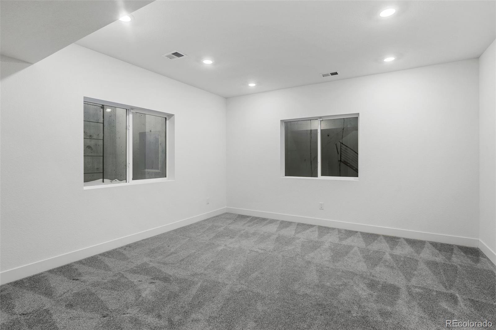 6350 Stable View Street
