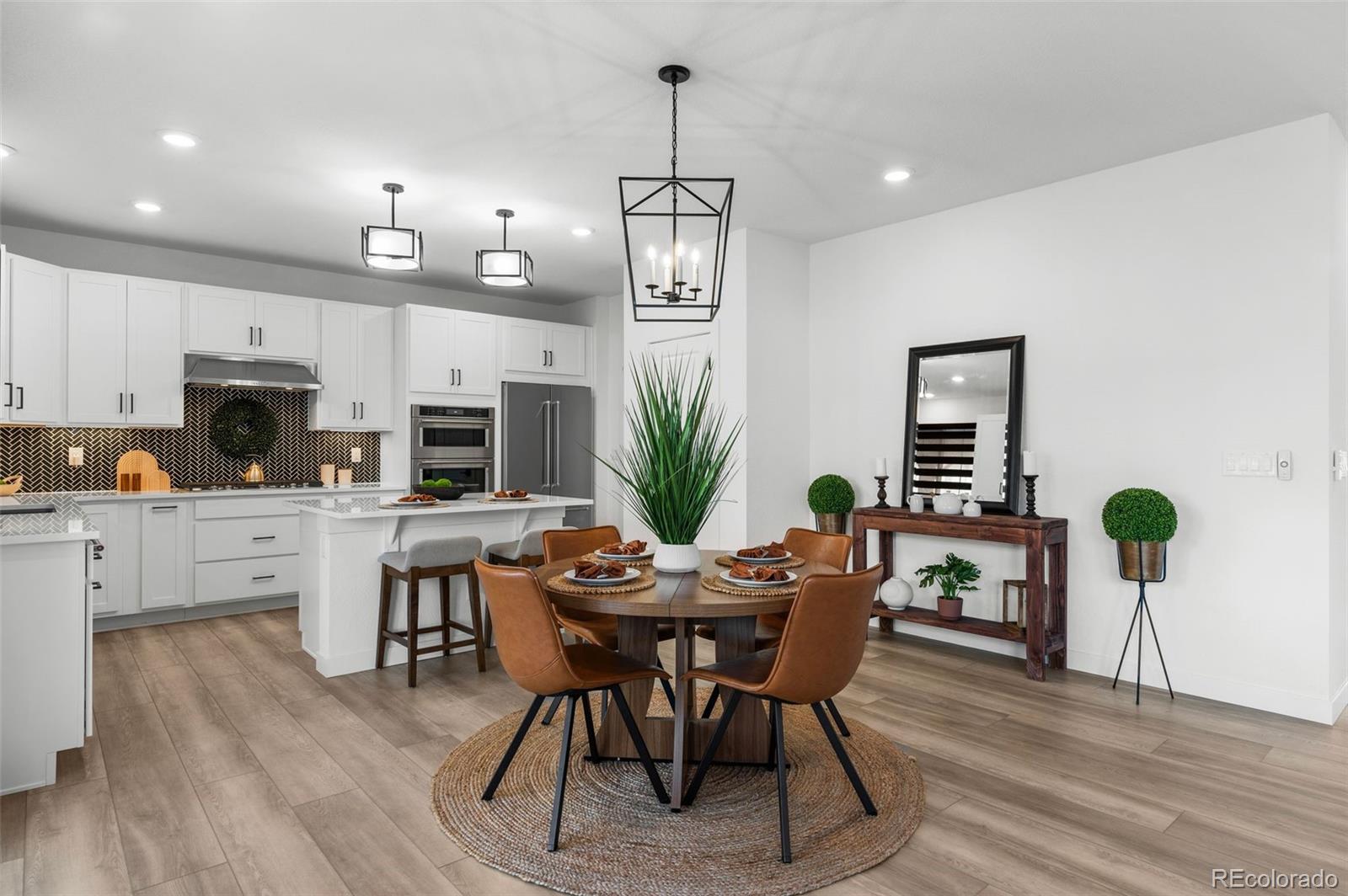 6350 Stable View Street