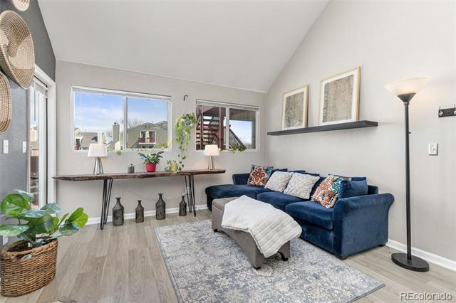 970 S Dawson Way Unit: 15