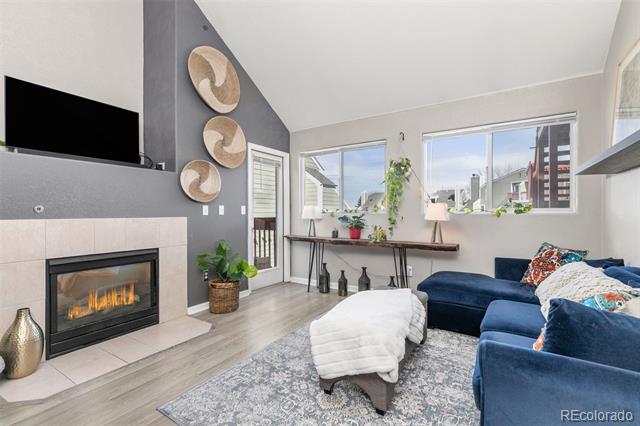 970 S Dawson Way Unit: 15