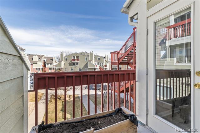 970 S Dawson Way Unit: 15