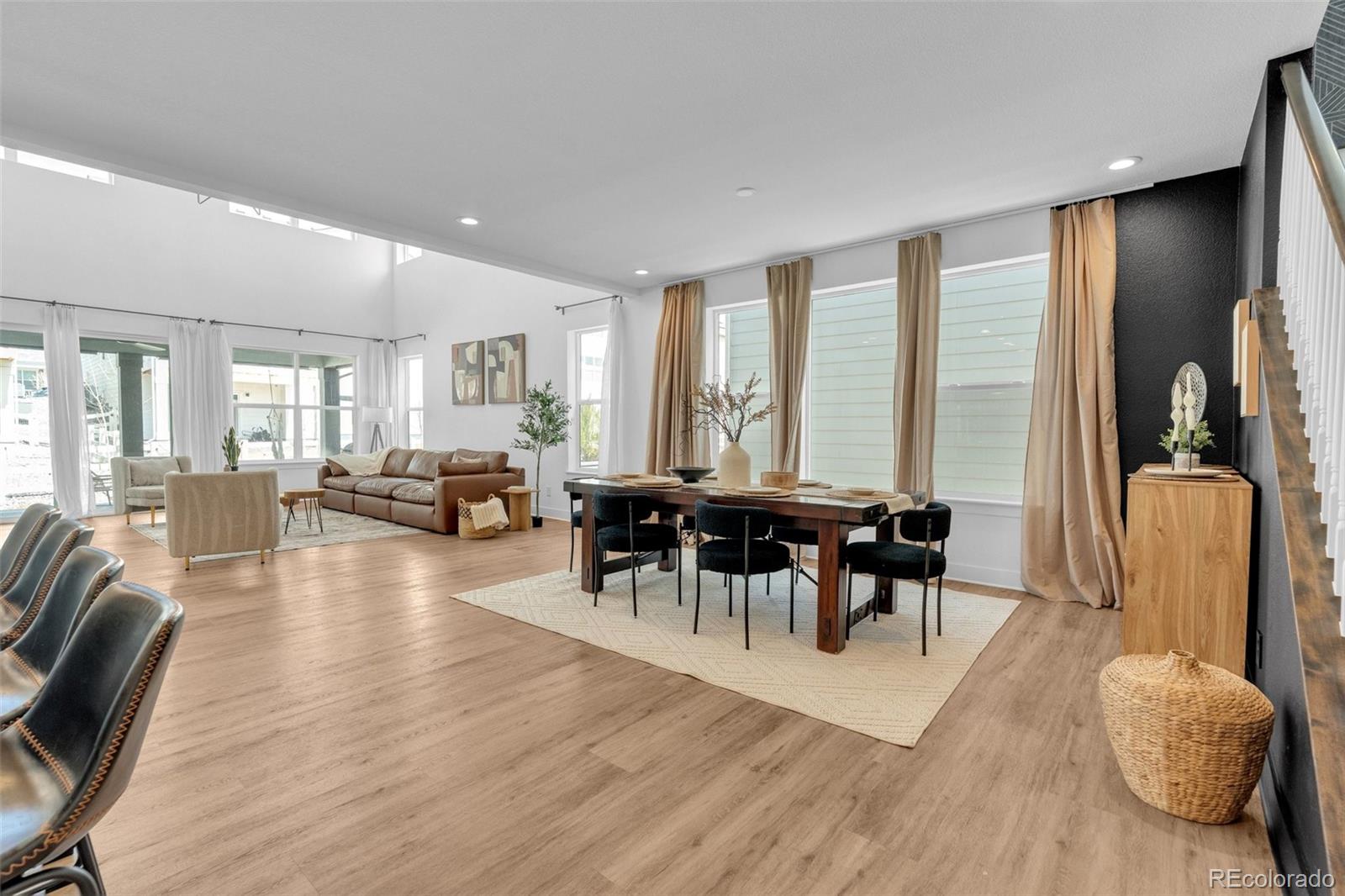 5647 Palmia Lane