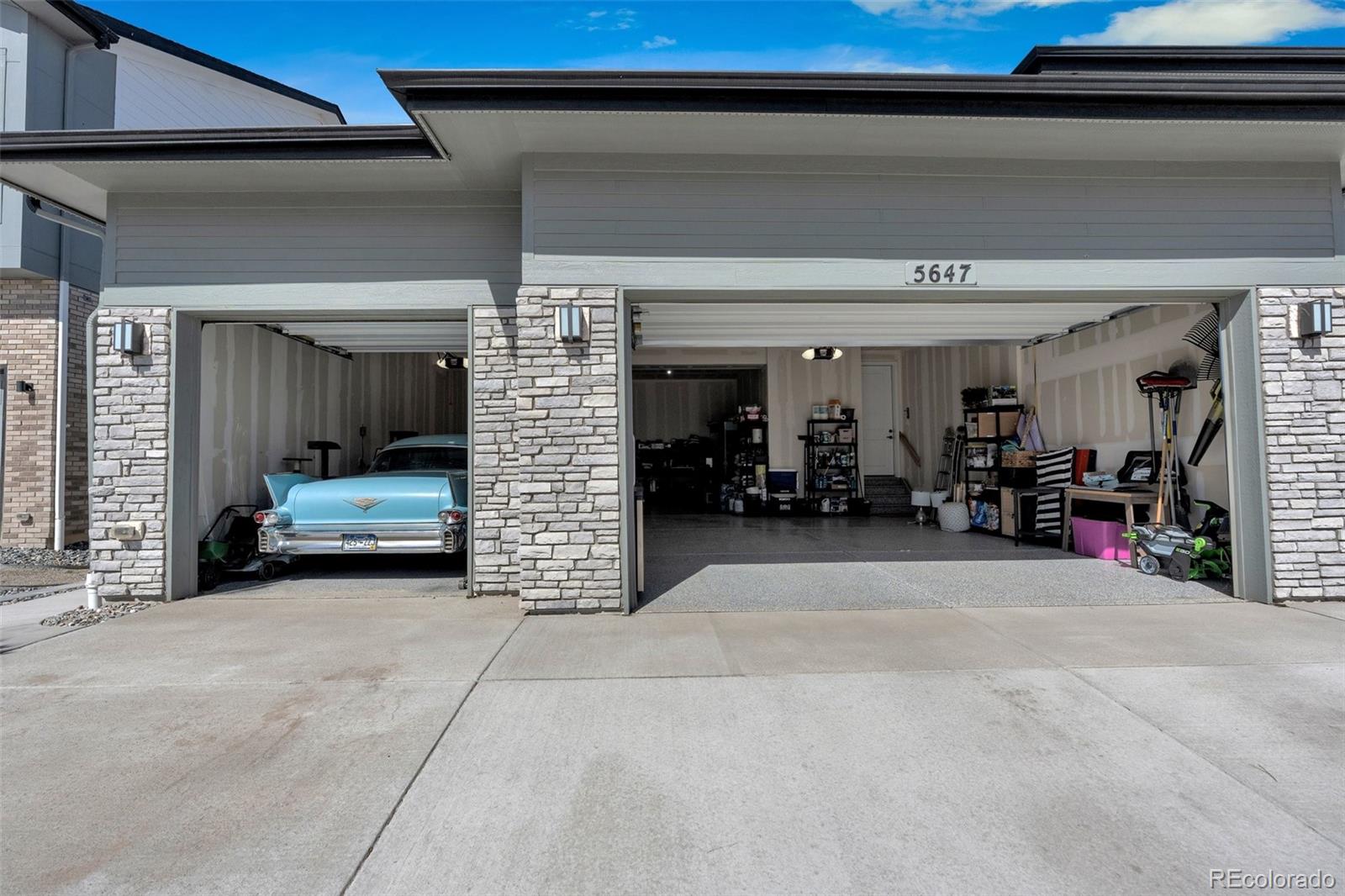 5647 Palmia Lane
