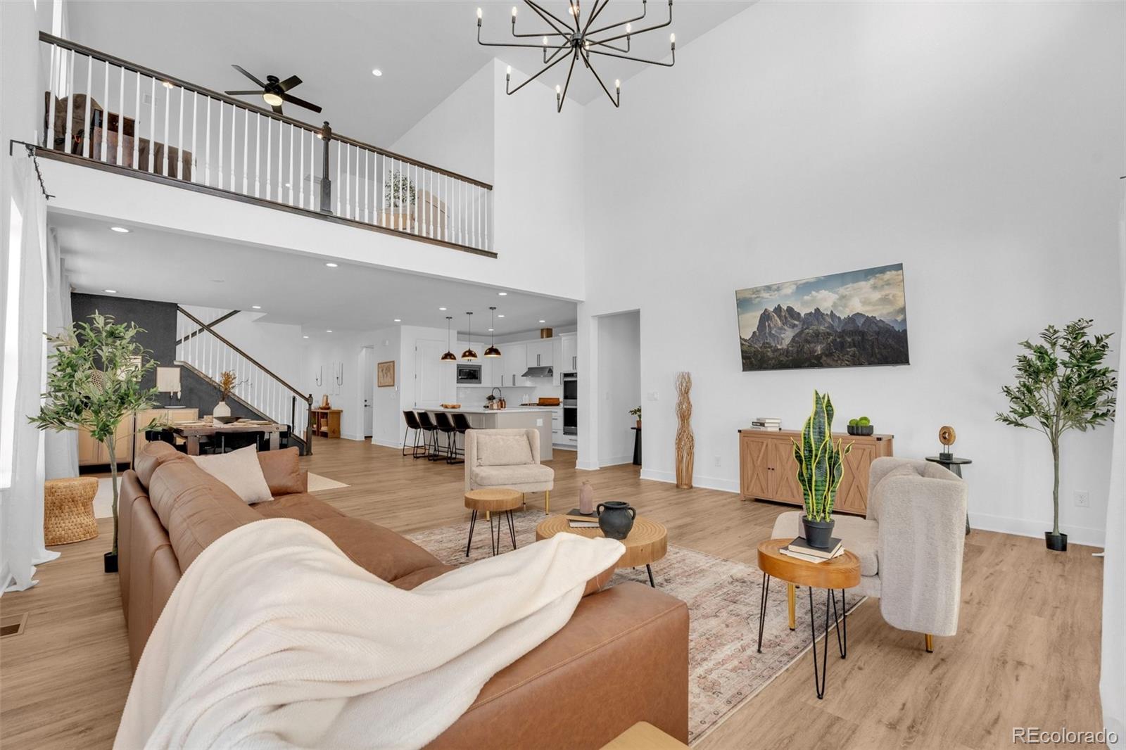 5647 Palmia Lane